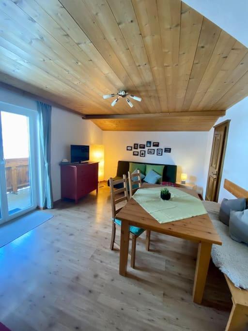Alpenchalet Basecamp Apartment 2 Sankt Martin am Tennengebirge Bagian luar foto